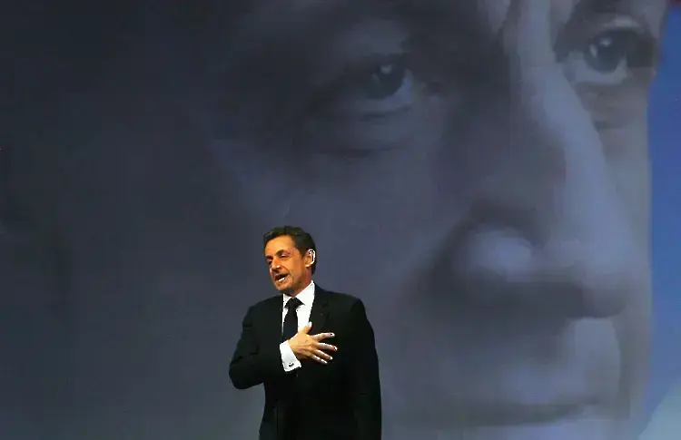 Освобождават от затвора Никола Саркози