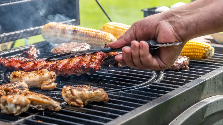Скара с кебапчета предизвика голям пожар у нас