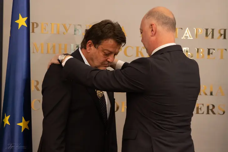 Премиерът Росен Желязков връчи държавната награда „Св. Паисий Хилендарски“ на проф. Христо Йоцов