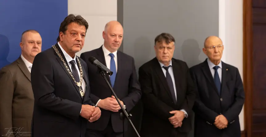 Премиерът Росен Желязков връчи държавната награда „Св. Паисий Хилендарски“ на проф. Христо Йоцов