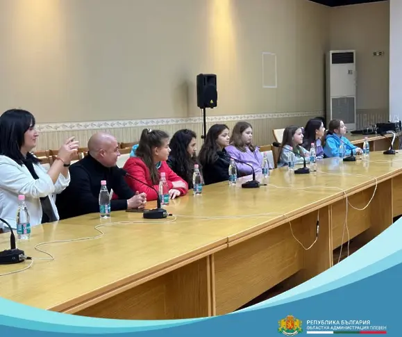 Ученици от Основно училище „Цветан Спасов“ посетиха Областна администрация – Плевен
