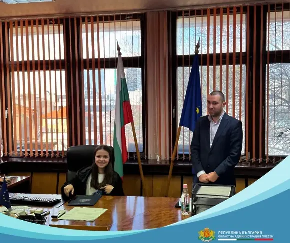 Ученици от Основно училище „Цветан Спасов“ посетиха Областна администрация – Плевен