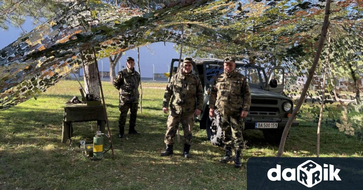 Деца и ученици от града и региона посетиха поделението и