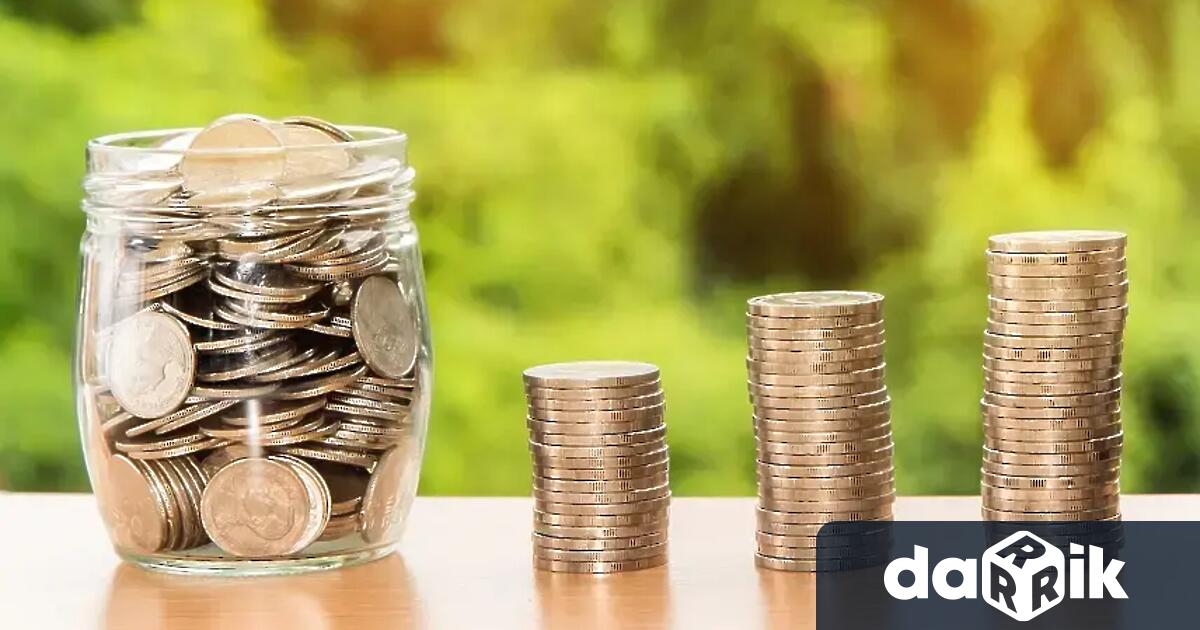 Средният ръст на годишните възнаграждения приравнени към работа на пълен