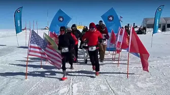 Ентусиасти бягаха в ултрамаратон на Антарктида - при -15°C