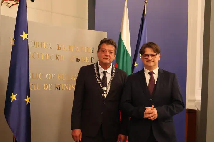 Премиерът Росен Желязков връчи държавната награда „Св. Паисий Хилендарски“ на проф. Христо Йоцов