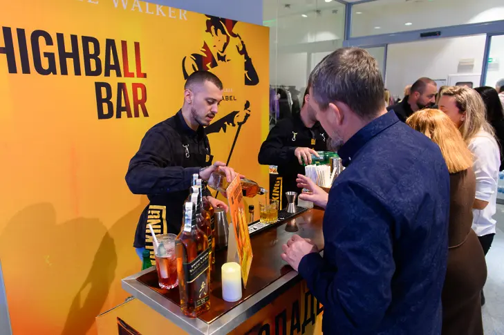  Церемонията за премиите „ 40 до 40 “ - сила, искра и оптимизъм 