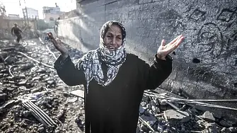 Двама палестинци бяха убити, след като се приближили към израелски войници в Газа