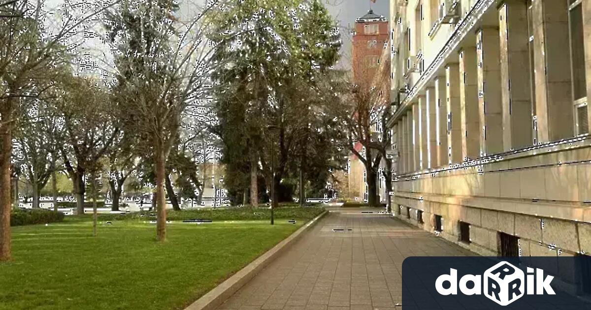 В петък сутринта на места в низините и около водните