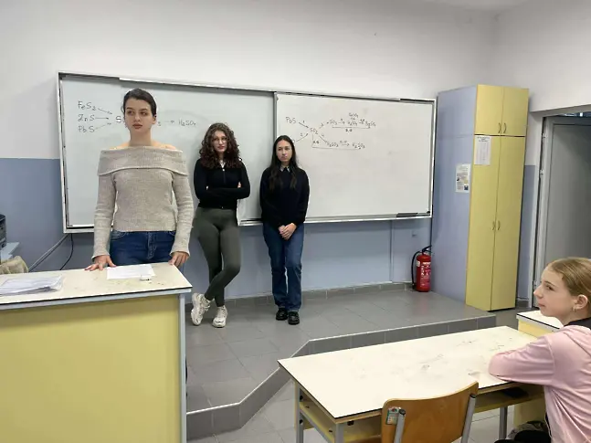 Младшите посланици от ППМГ Враца участват активно в Седмицата на толерантността и борбата с насилието над деца