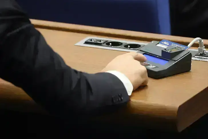 Отхвърлиха ветото на президента върху промените в Закона за отбраната и въоръжените сили 