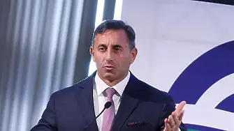 Румен Спецов освободи председателя на УС на “Лукойл“