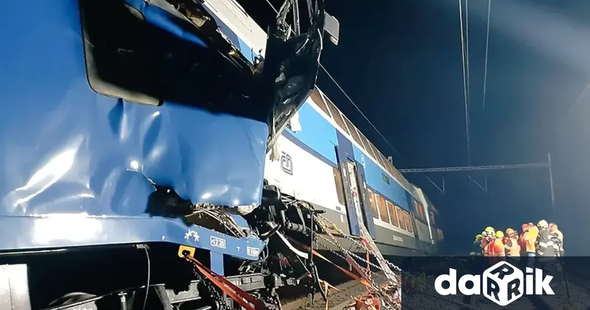 Четиридесет и двама души бяха ранени в Чехия при сблъсък