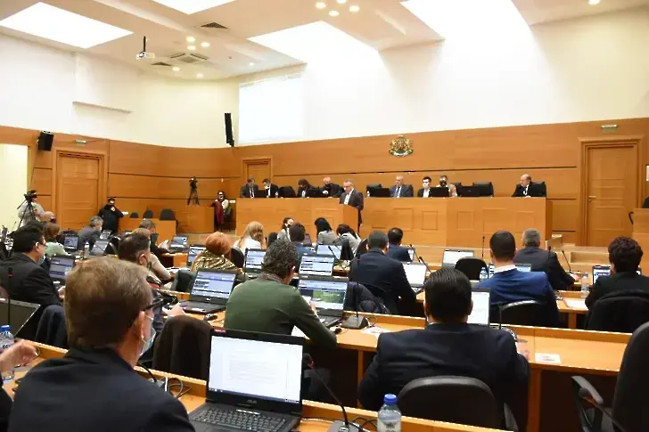 Групата на „Възраждане“ в ОбС се отцепва, създават ново обединение „Свободен избор“