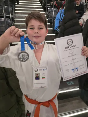  Възпитаници на НУ „ Христо Ботев “ с I-ви места в конкуренция за Световната купа по Шотокан Карате-До 