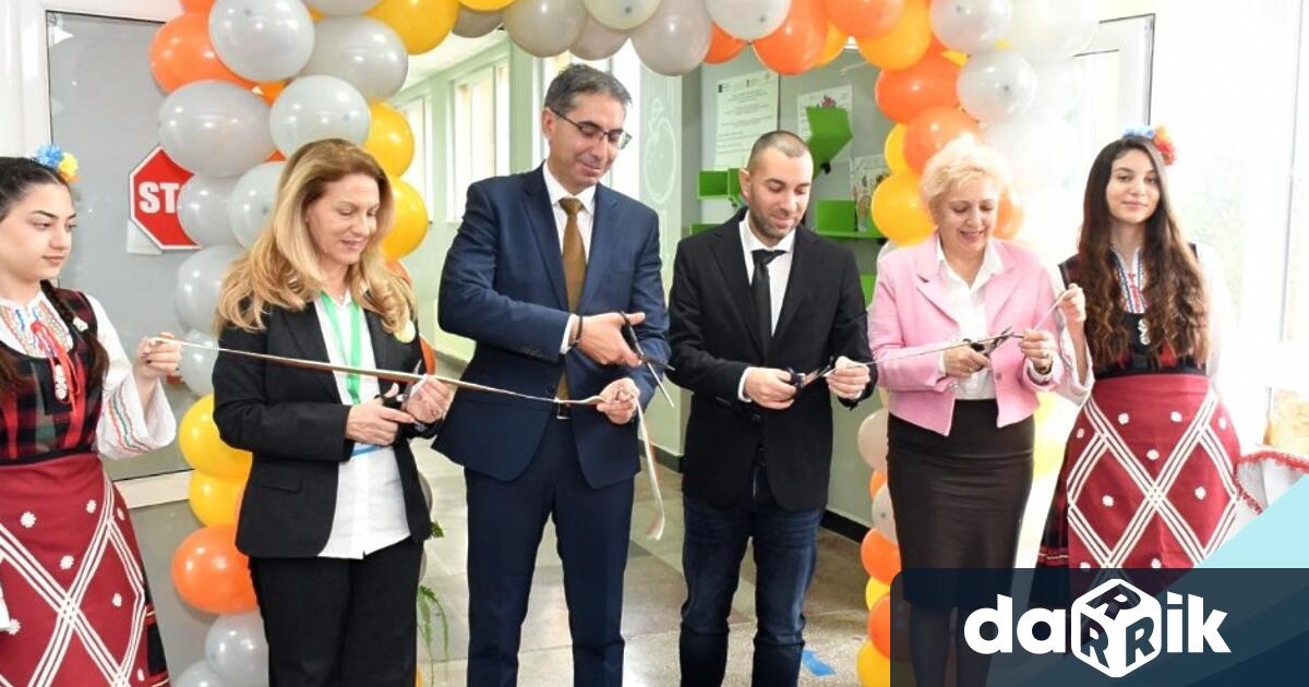 По покана на директора на Професионална гимназия по земеделие Стефан