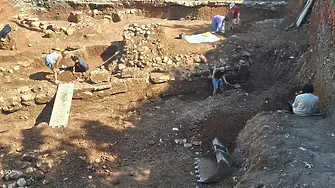 Комисията по култура към ОбС Враца ще предложи закупуване на мястото, където бе открит тракийски каменен градеж