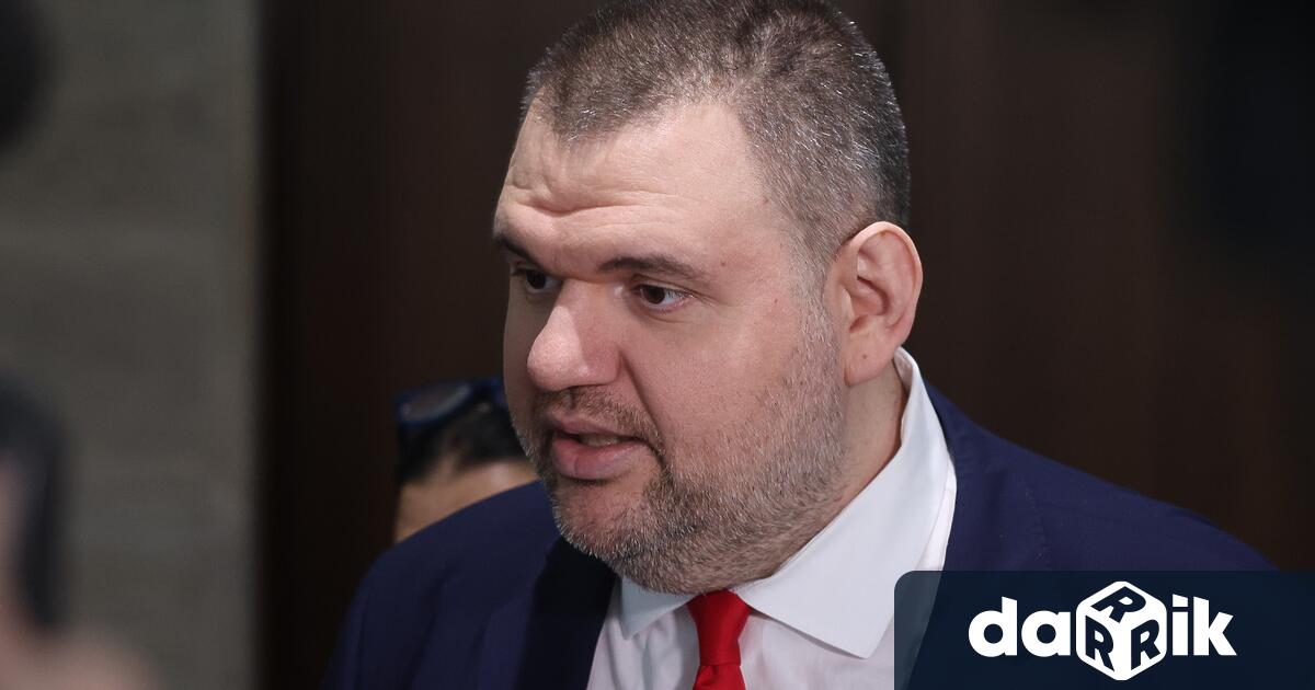 ДПС – Ново начало предлагат закриване на Държавния авиационен оператор