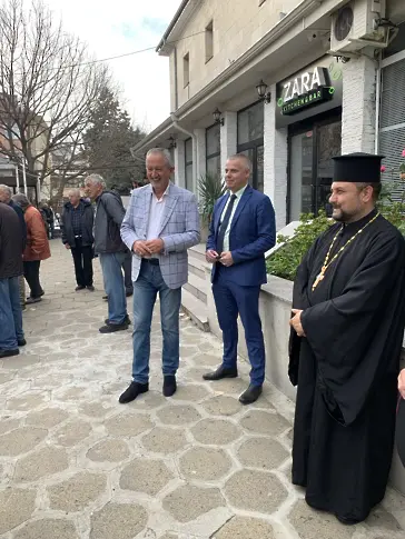 Областният управител Чавдар Божурски уважи празника на Сухопътни войски в Сливен