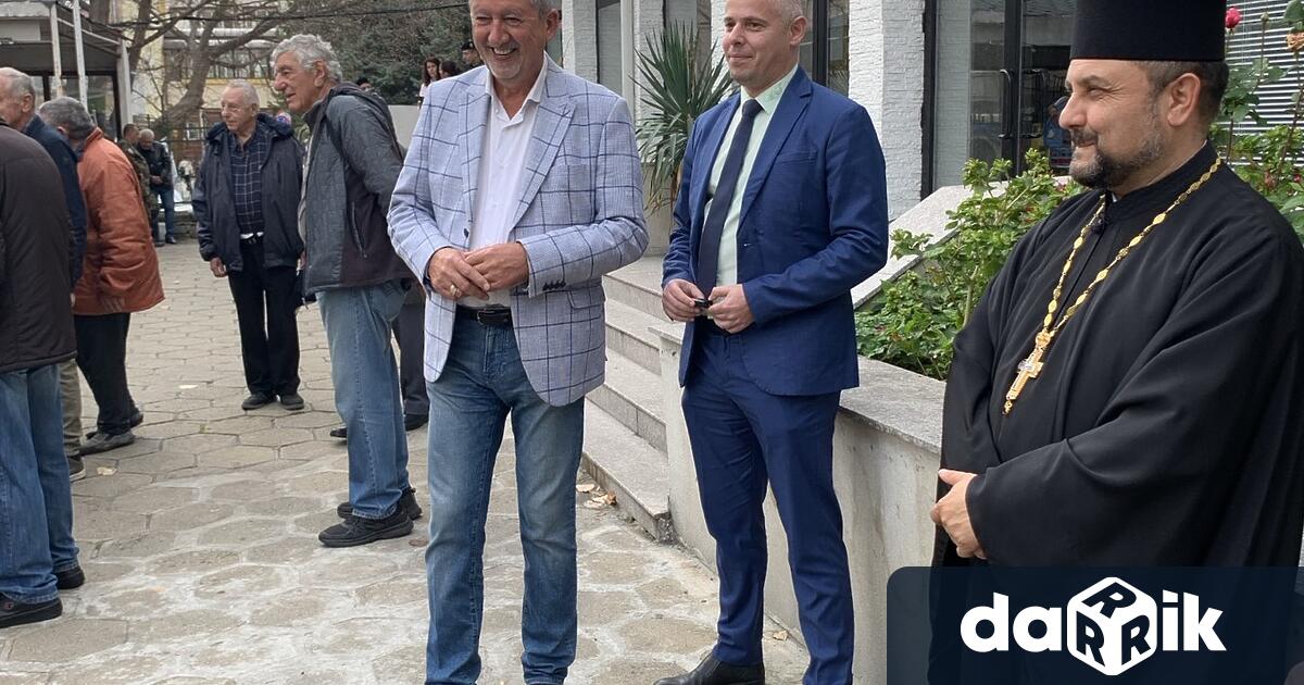 Областният управител Чавдар Божурски бе гост на празника на Сухопътни