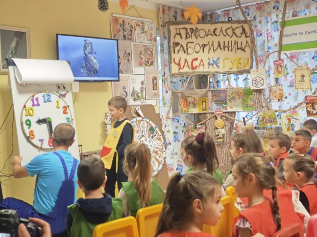 Деца твориха в работилница „Часа не губи“ в Седмицата на предприемачеството в Плевен