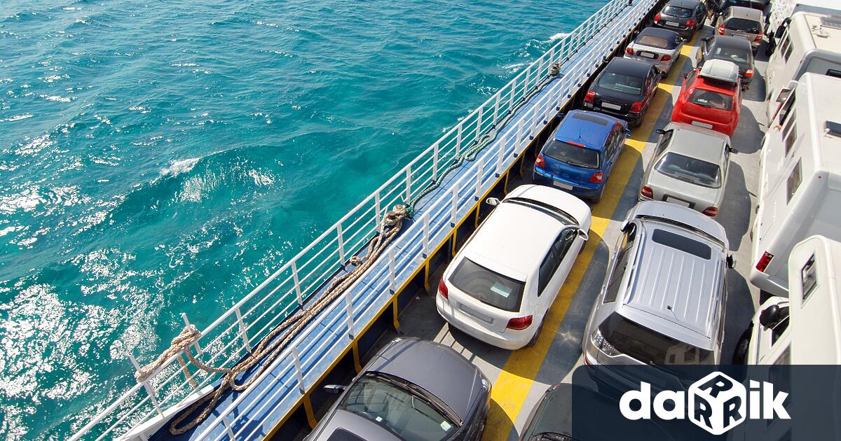 Пътнически ферибот на Южна Корея с 267 души на борда