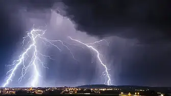 Мъж е загинал при проливните дъждове в Калифорния