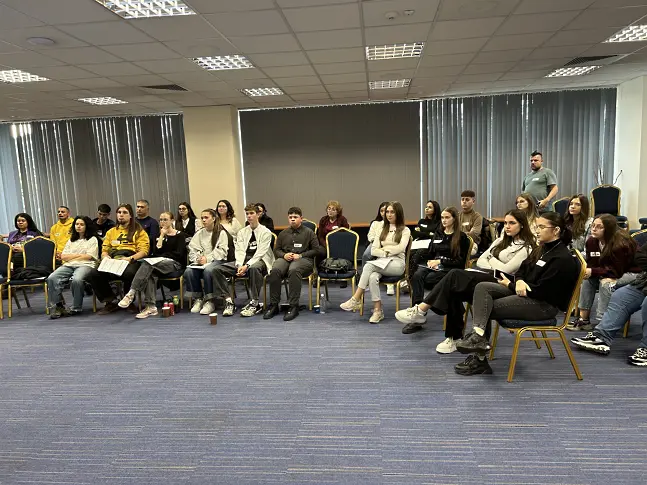  Участие на възпитаници от ДФСГ “ Интелект “ в план „ Дигитални деца “ 