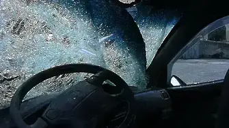 Две коли се сблъскаха челно на изхода на Лозен