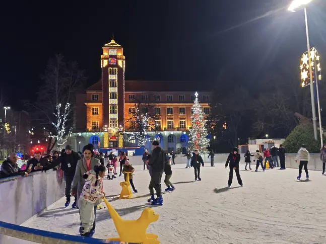 Ледената пързалка в Плевен отваря врати на 1 декември 