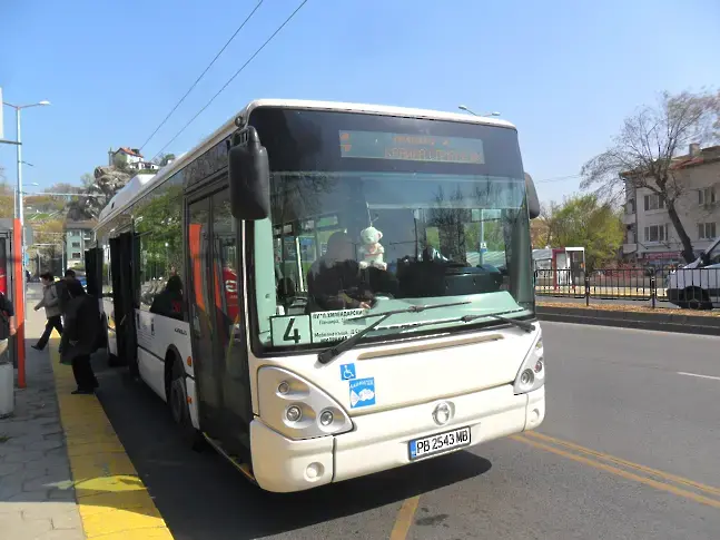 На третия опит: зелена светлина за новите автобусни договори в Пловдив
