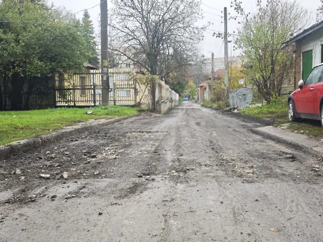  Тази седмица: Подготвят за преасфалтиране улици в Плевен, продължава работата по оформяне на подстъпи за хора с увреждания 