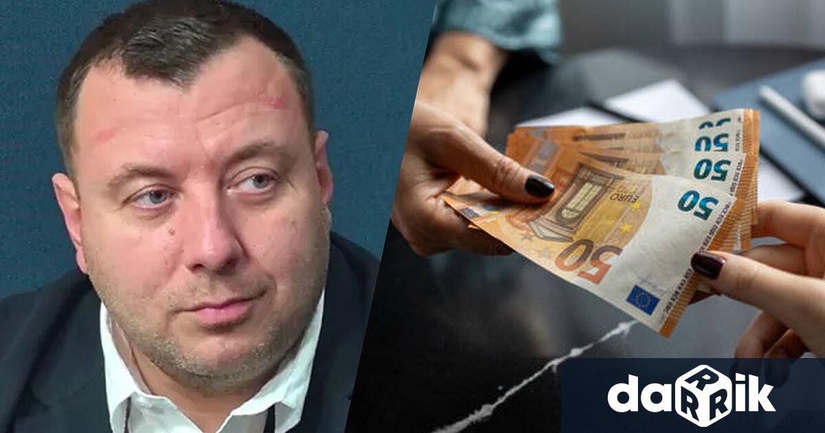 Зам председателят на парламентарната група на Възраждане Петър Петров бе специален