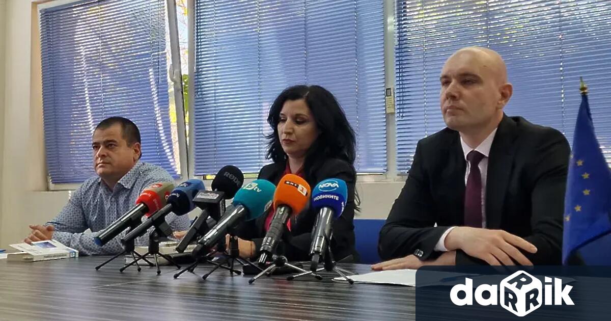 Влошени взаимоотношения между дядото и внука заради хазартна зависимост на