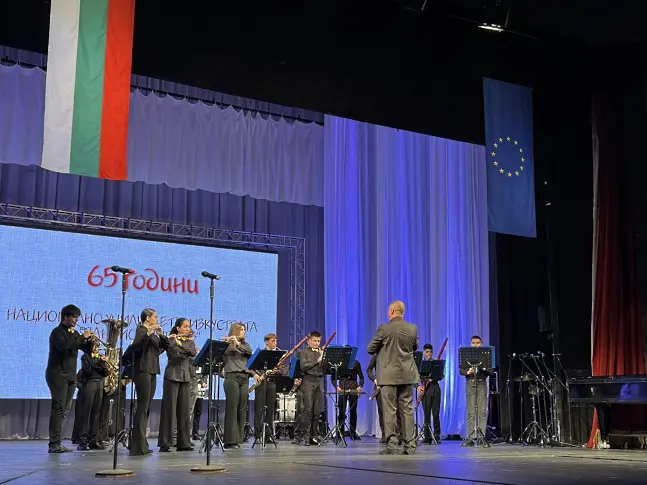Концерт-спектакъл по повод 65-годишнината на Национално училище по изкуствата „Панайот Пипков“