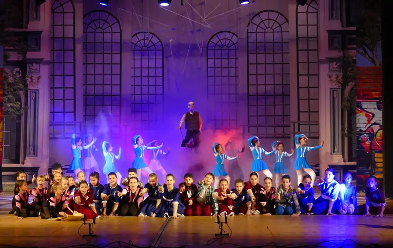 Бляскава премиера на семейния мюзикъл „Звезда“ на сцената на Нова Загора