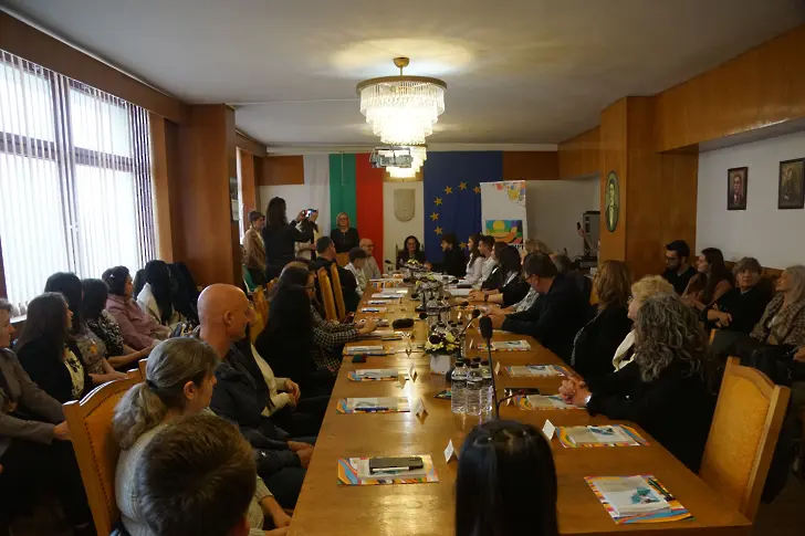  В град Левски СОНИК СТАРТ означи Световния ден на децата с Меморандум за поддръжка и танцов уъркшоп/СНИМКИ/ 