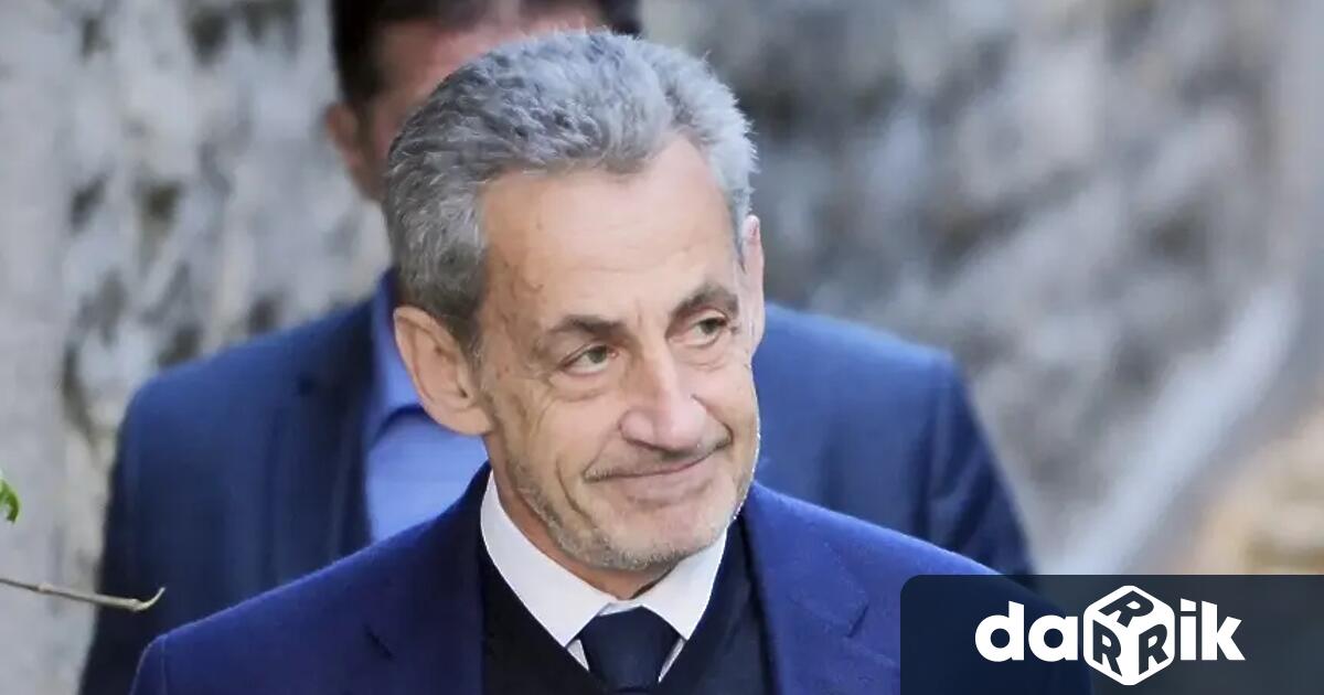 Никола Саркози обяви че на 10 декември ще излезе книгата