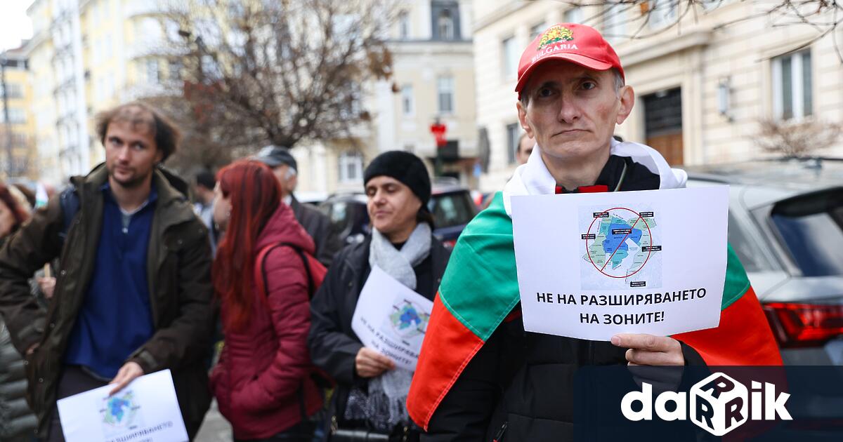 Приключи протестът на ул Московска пред Столична община заради зоните