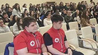 Ученици стават „Спасители на живот“