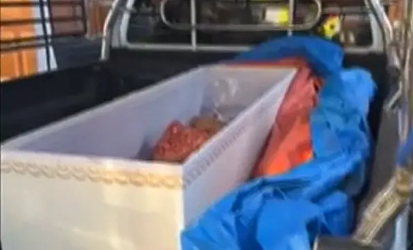 Откриха жива жена в ковчег, малко преди да я кремират