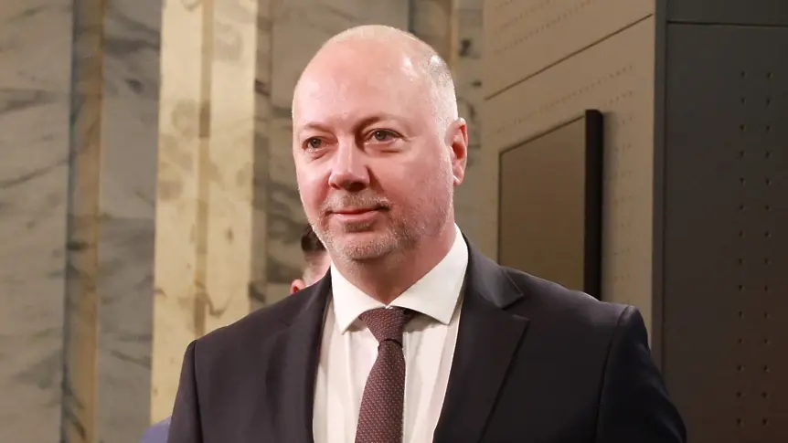 Росен Желязков: Подкрепям протестиращите! Но няма да абдикираме седмици преди еврото!