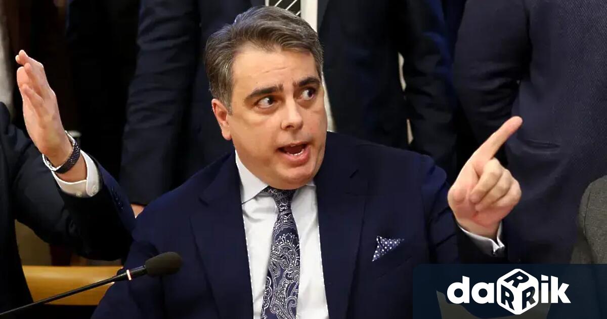 Лидерът на Продължаваме Промяната Асен Василев се обърна към вътрешния