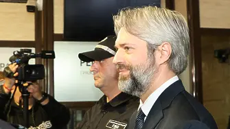 Филип Буков и депутатът Манол Пейков започнаха да набират средства за гаранцията на Коцев