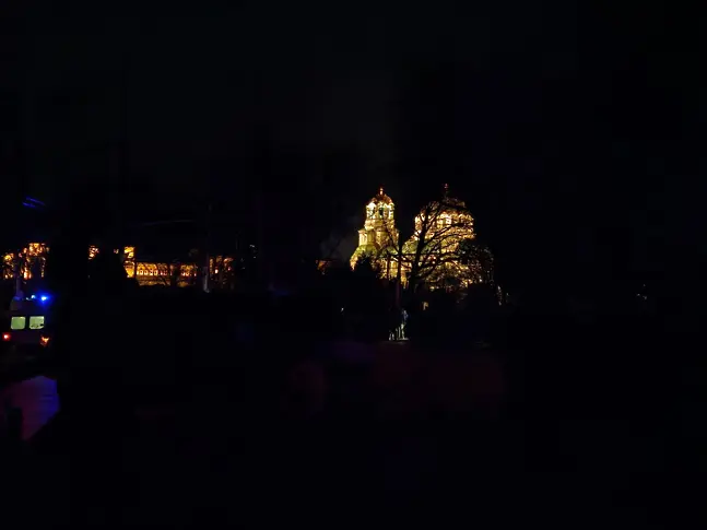 Мрак на протеста: Без осветление остана част от центъра на София