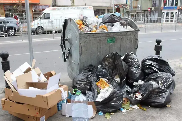 Столичните райони „Изгрев”, „Слатина” и „Подуяне” остават без сметоизвозване от понеделник