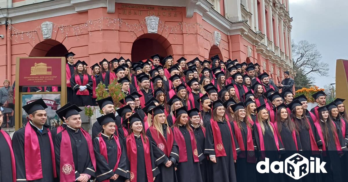 Медицински университет – Плевен традиционно организира празнично шествие и тържествена