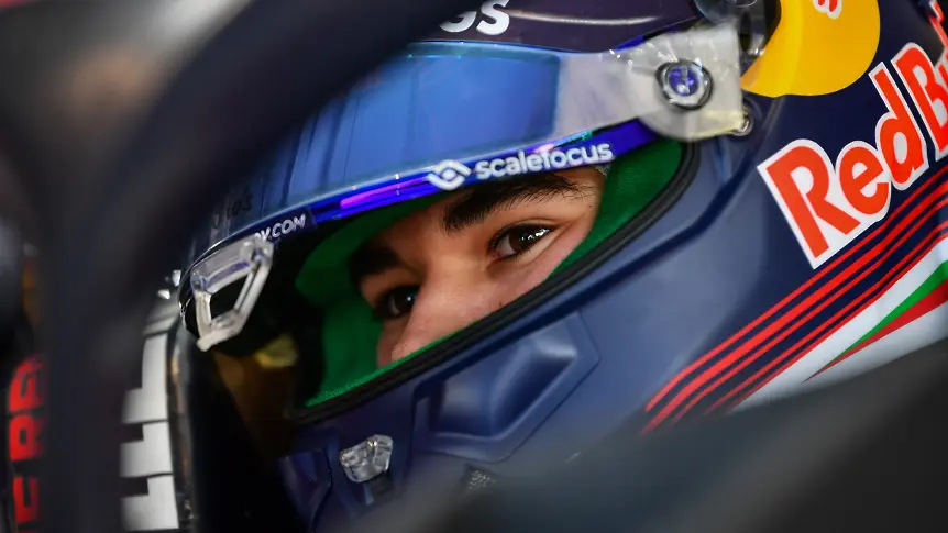 Впечатляващ Никола Цолов в топ 7 при дебюта си във Формула 2