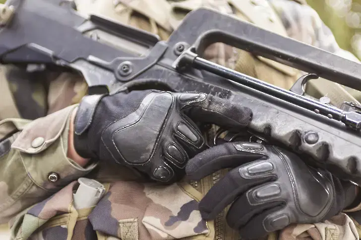 Заради Русия – Франция връща доброволната военна служба