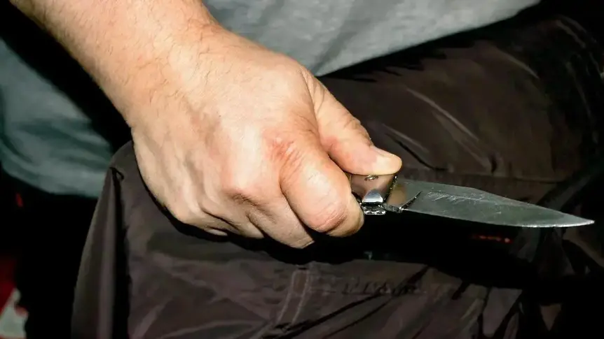 Намушкаха с нож мъж на 25 години след скандал